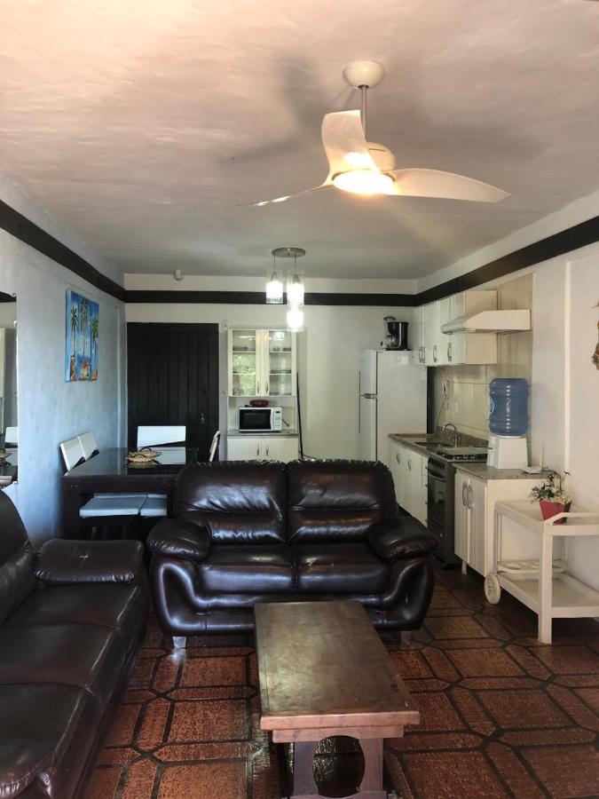 בומבינאס Apartamento Frente Mar Com 02 Suites מראה חיצוני תמונה